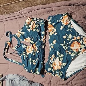 Cupshe Large 2 piece bikini